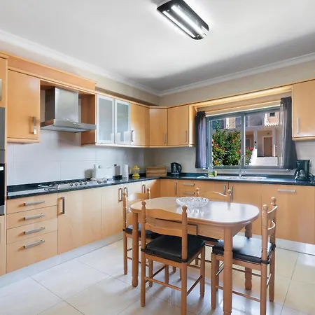 Trindade 阿尔布费拉